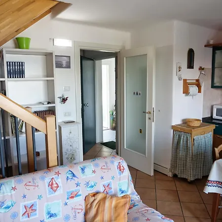 Lägenhet Sunsetbarbana - Tricamere Con Posto Auto Grado